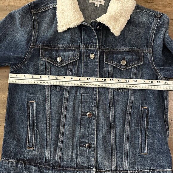 Good American Womens Trucker Blue Jacket Boyfriend Denim Sherpa Collar Size 0/1 - Picture 12 of 15